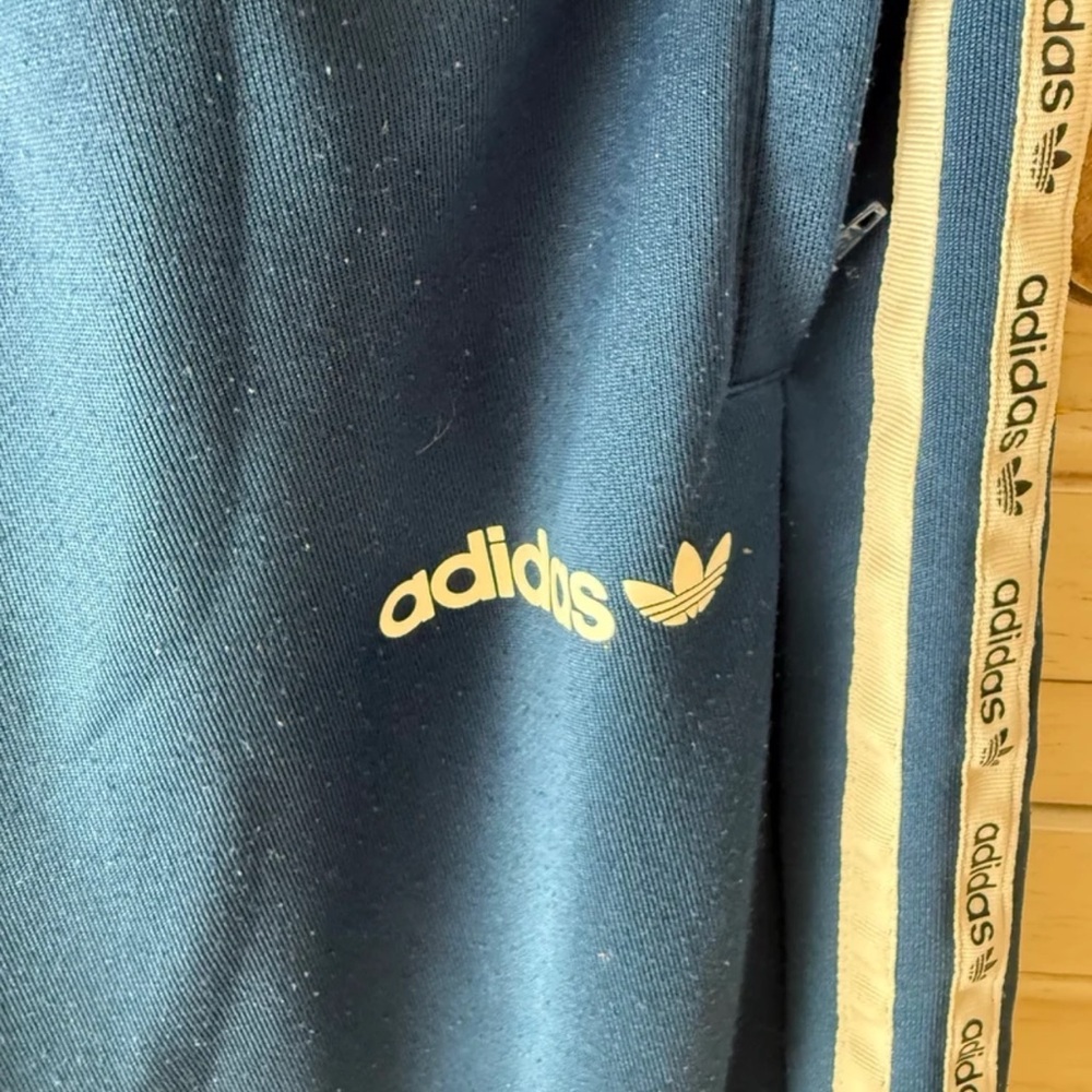 ADIDAS ORIGINALS ADICOLOR CLASSICS SST
TRACK PANTS WITH WHITE LOGO XL YOUTH - Picture 7 of 9